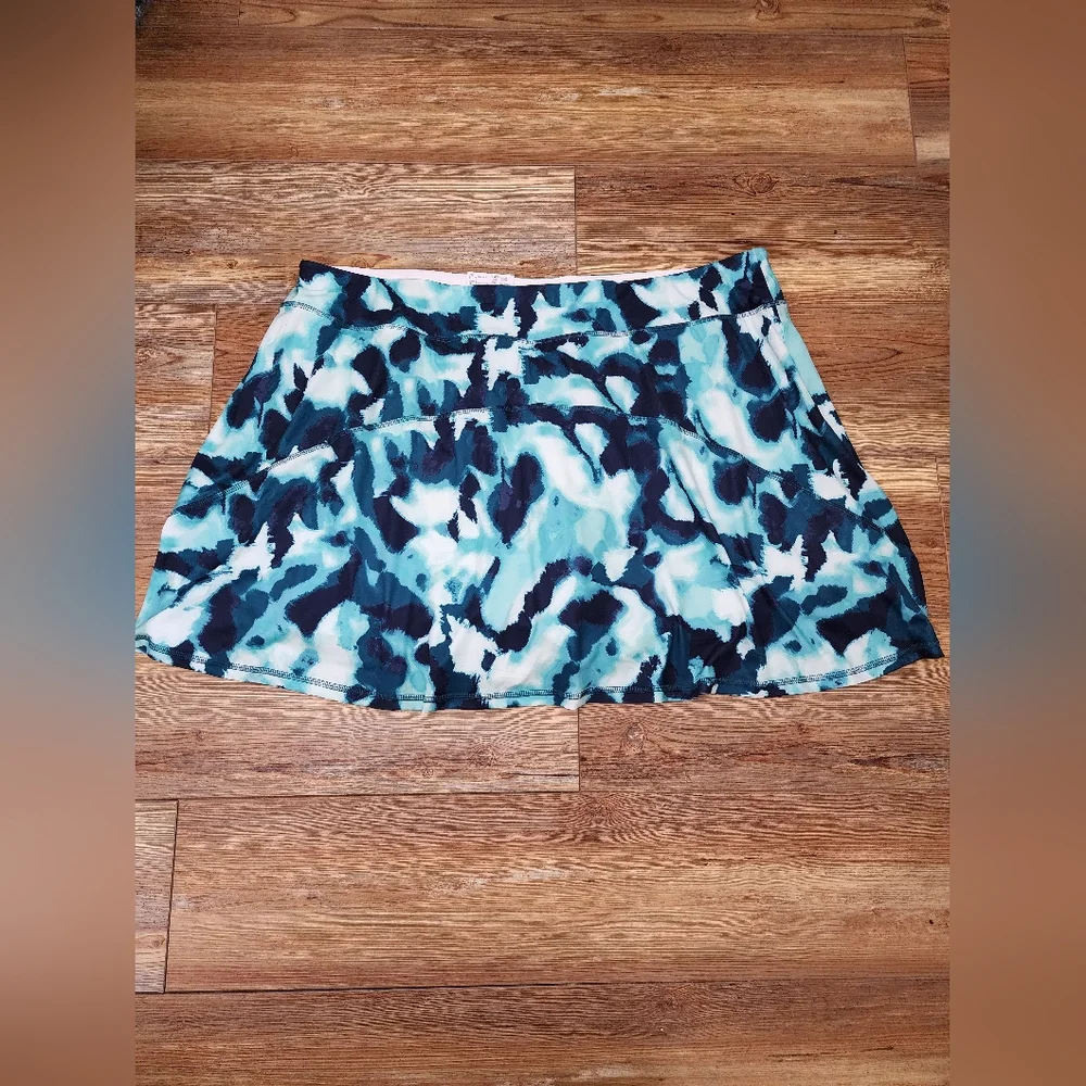 Xersion Skort Women's 3X Blue Green Tie Dye NEW